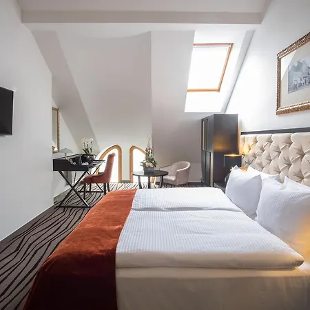 Отель Boutique Slavia 3*